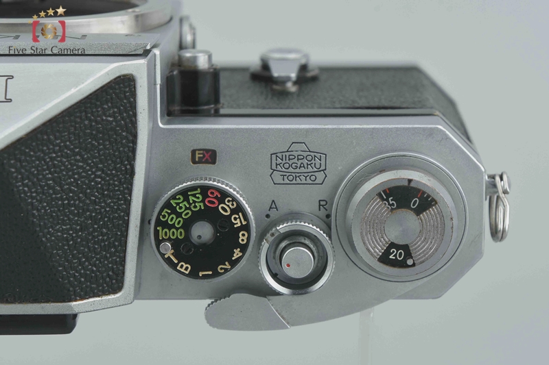 フィルムカメラ Nikon F Eye Level Silver Body MINT] Nikon F Eye Level Silver 35mm SLR Film Early model