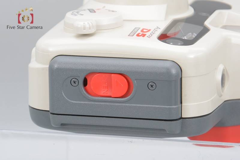 Canon Autoboy D5 PANORAMA 35mm Point & Shoot Film Camera