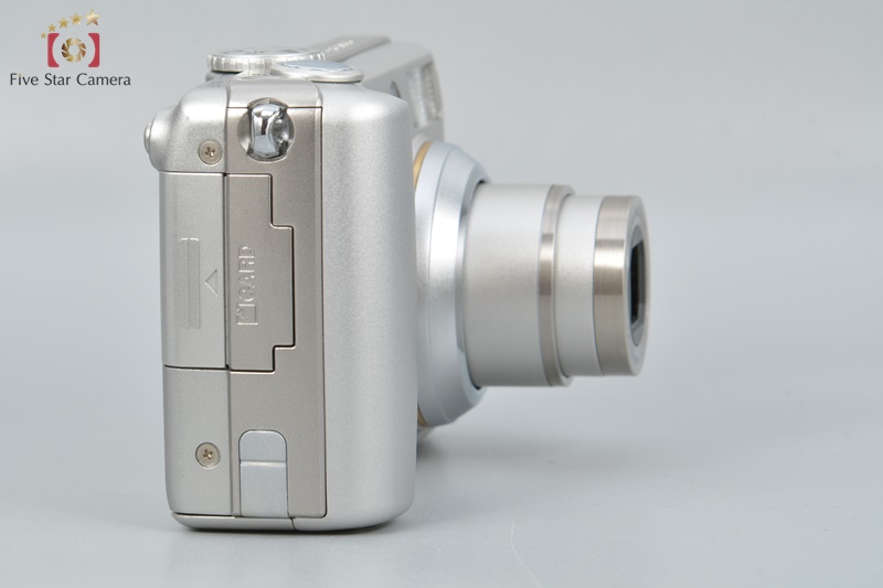 Nikon COOLPIX 5200 Silver 5.1 MP Digital Camera [Very Good] | eBay